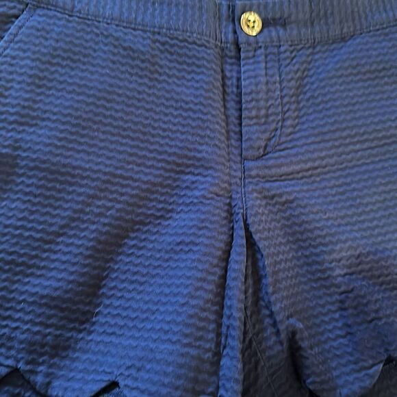 Lilly Pulitzer | Navy The Buttercup 5in Scalloped Shorts | 6 - Picture 5 of 8